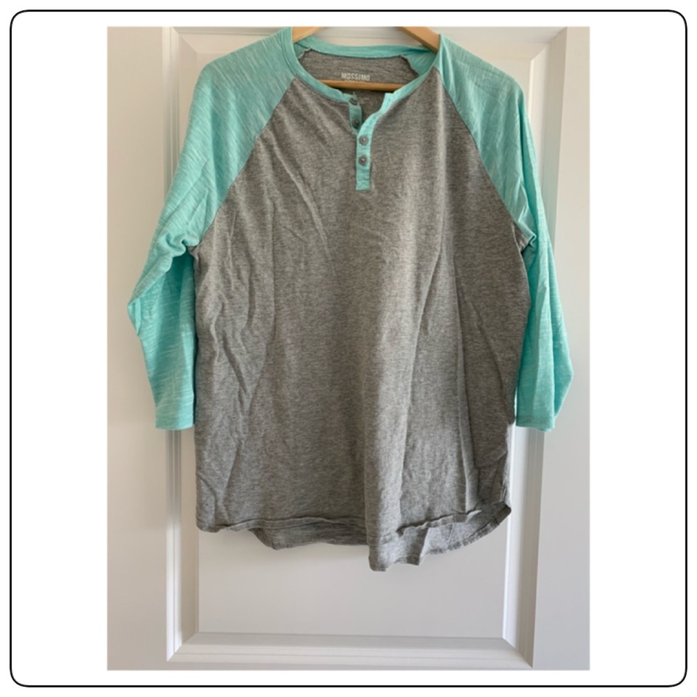 3/4 length two tone sleeve tee shirt